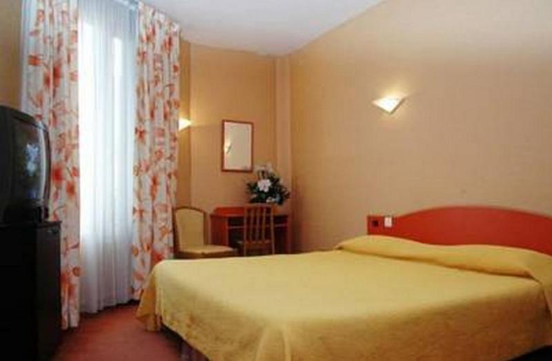 Auriane Porte De Versailles Париж Екстериор снимка